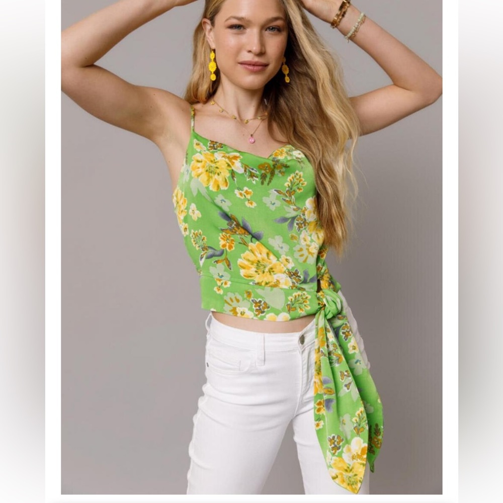 Dee Elly Floral Cowl Neck Top